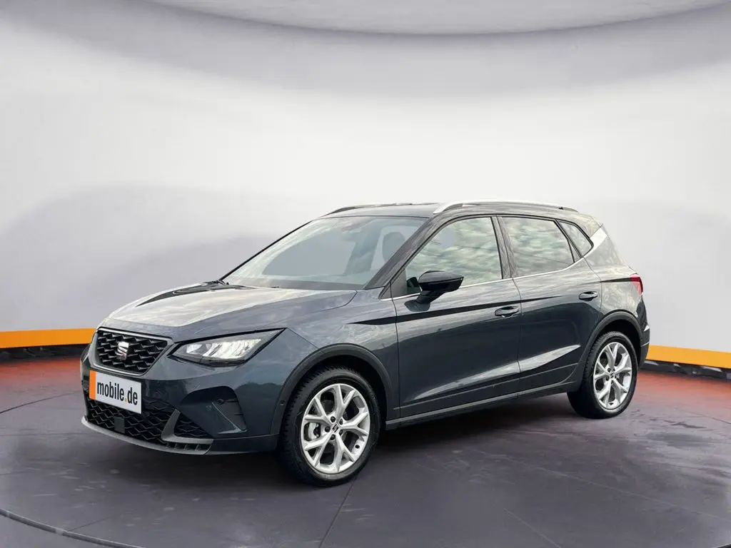 Photo 1 : Seat Arona 2024 Petrol