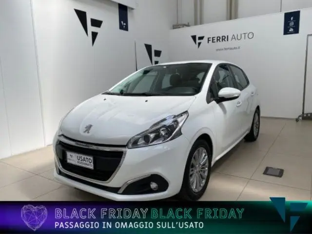 Photo 1 : Peugeot 208 2018 Diesel