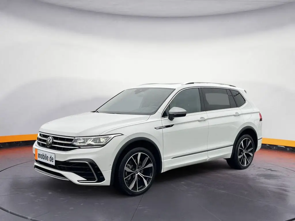 Photo 1 : Volkswagen Tiguan 2024 Petrol