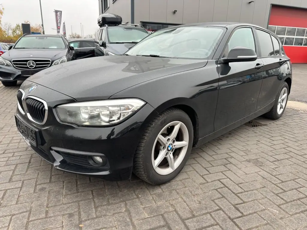 Photo 1 : Bmw Serie 1 2017 Petrol