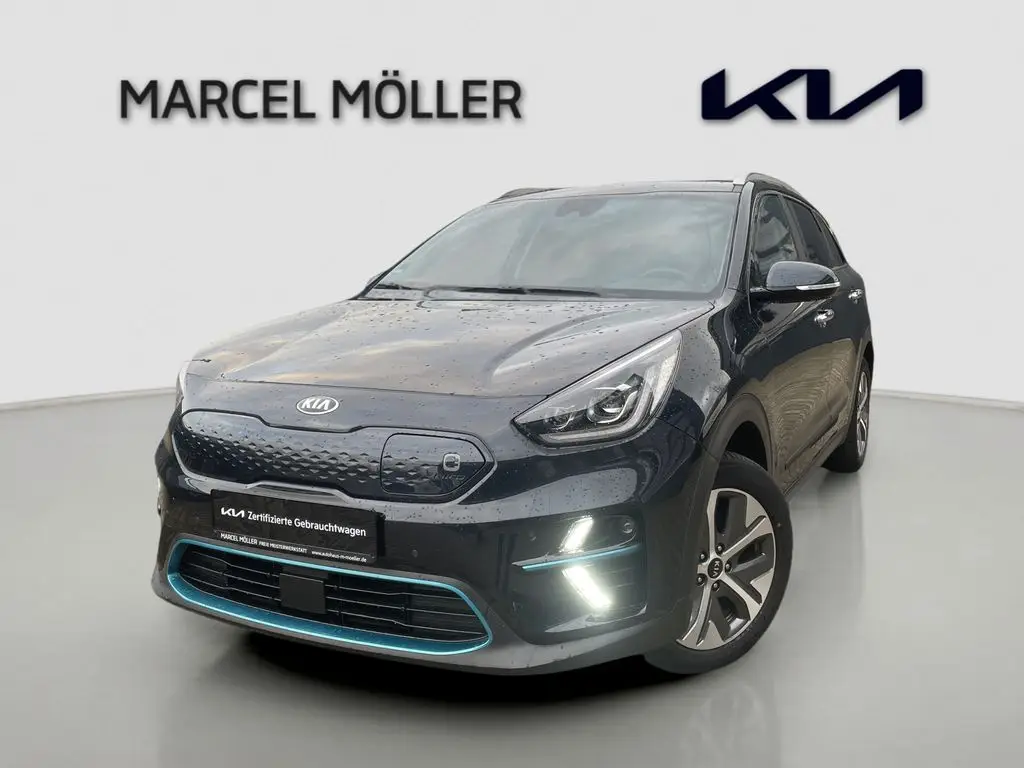 Photo 1 : Kia Niro 2021 Non renseigné