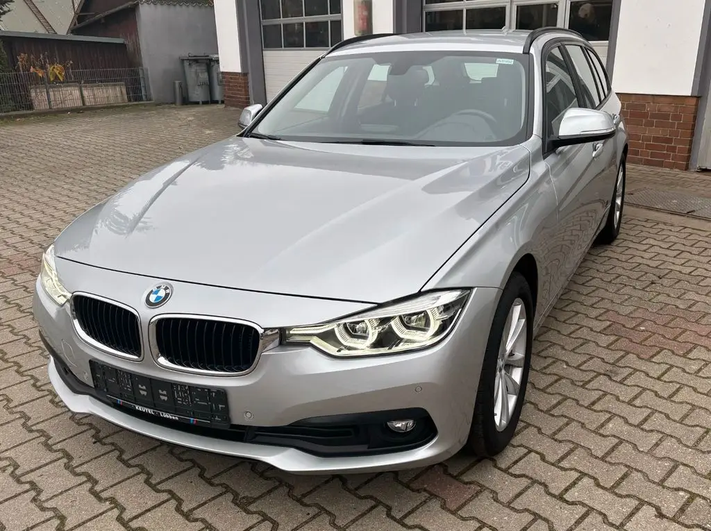 Photo 1 : Bmw Serie 3 2019 Diesel