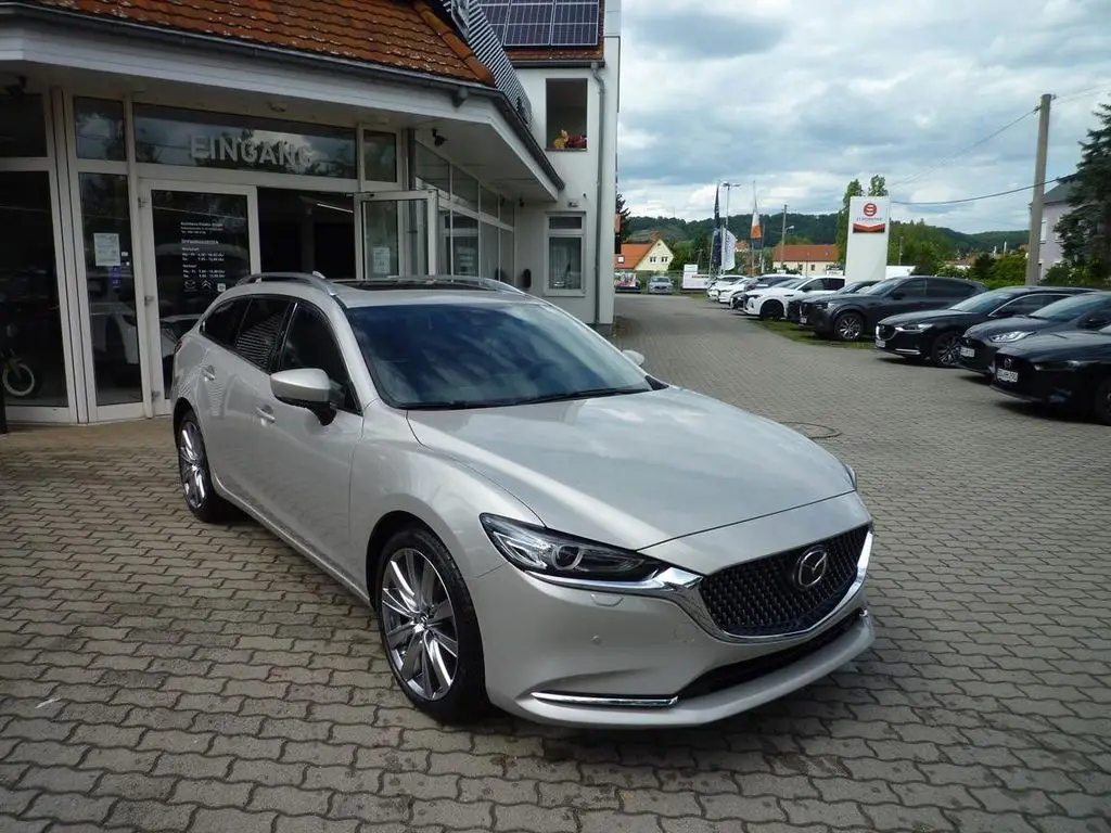 Photo 1 : Mazda 6 2024 Petrol