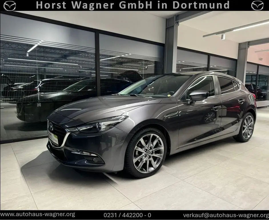 Photo 1 : Mazda 3 2018 Essence