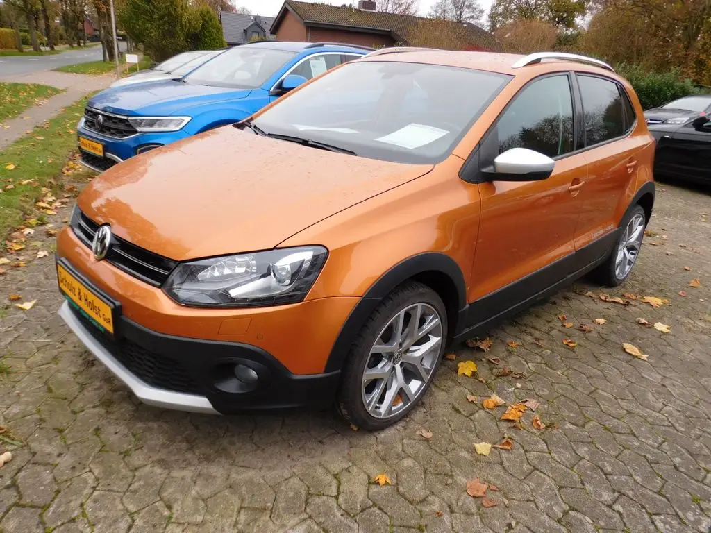 Photo 1 : Volkswagen Polo 2015 Petrol