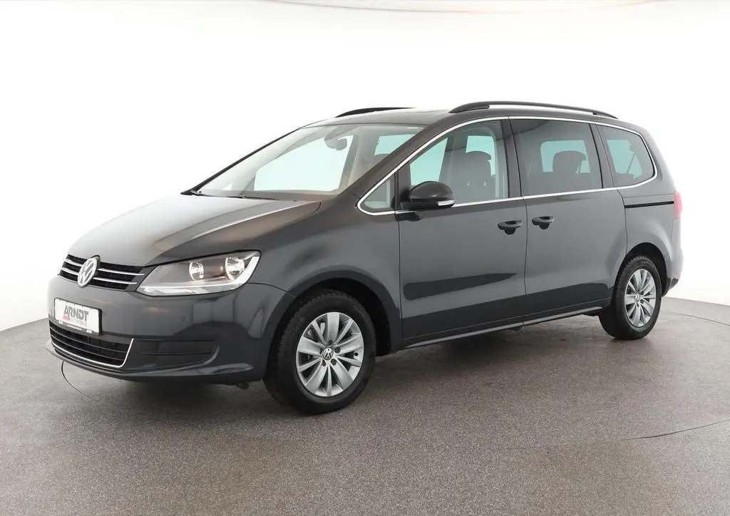 Photo 1 : Volkswagen Sharan 2022 Petrol