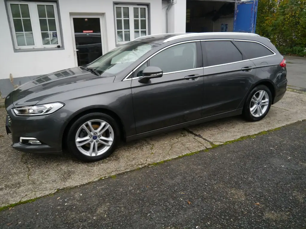 Photo 1 : Ford Mondeo 2017 Petrol