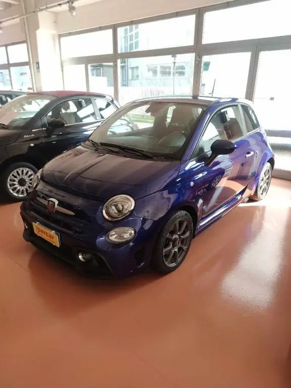 Photo 1 : Abarth 595 2021 Essence