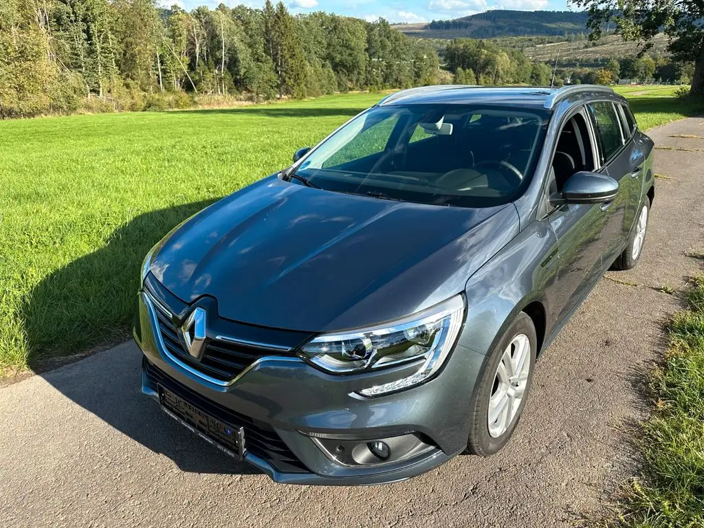 Photo 1 : Renault Megane 2020 Diesel