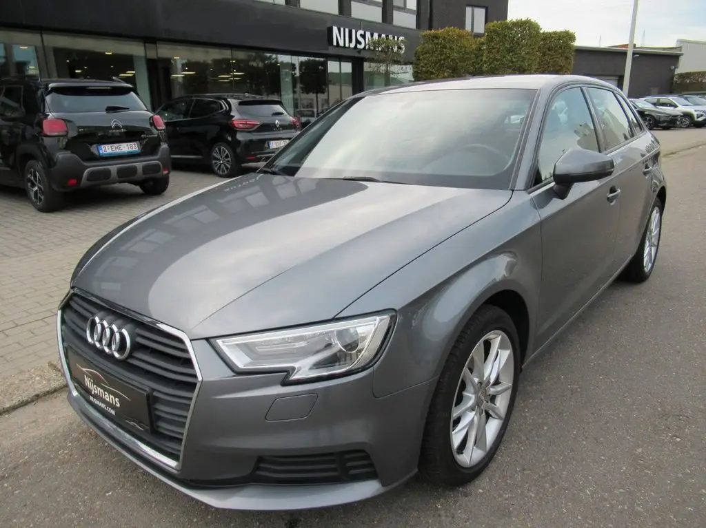 Photo 1 : Audi A3 2018 Diesel