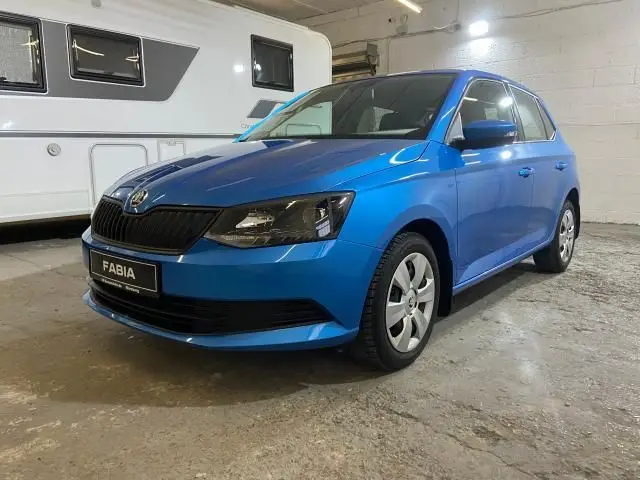 Photo 1 : Skoda Fabia 2017 Petrol