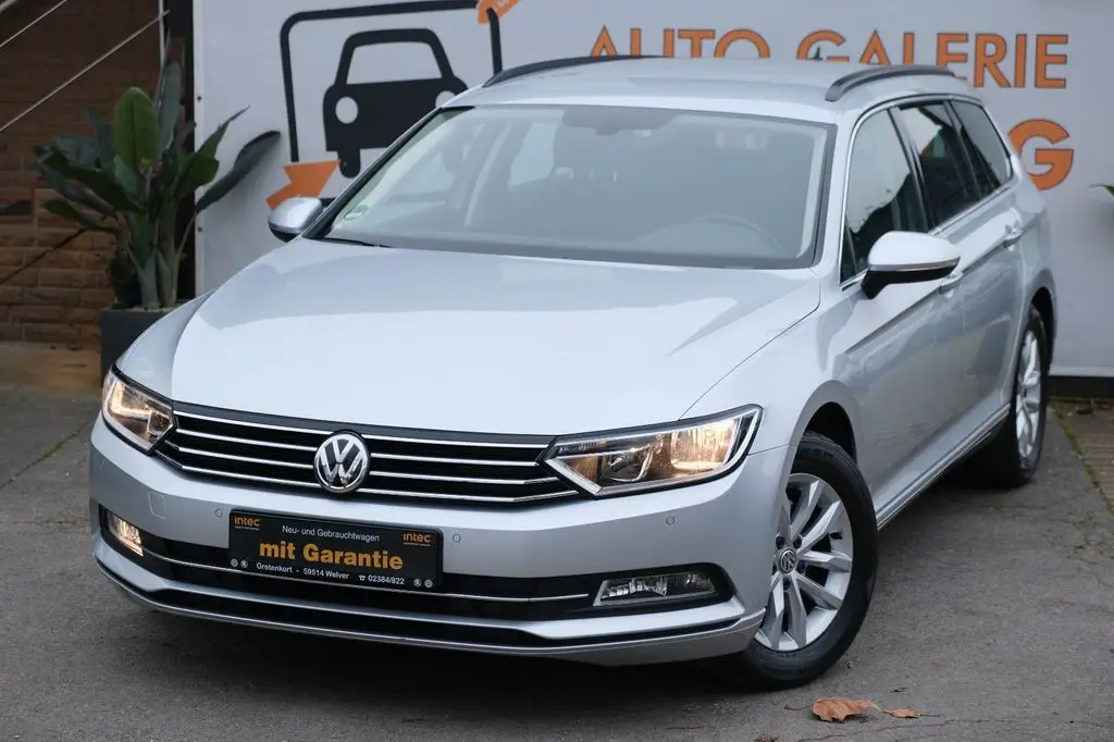 Photo 1 : Volkswagen Passat 2016 Essence