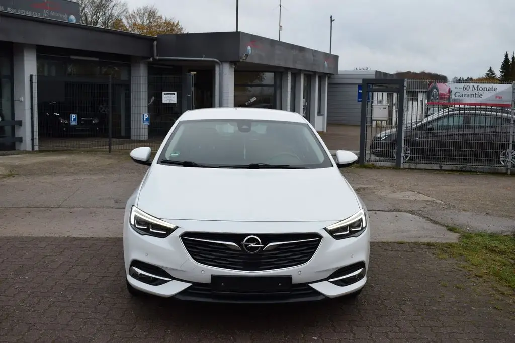 Photo 1 : Opel Insignia 2018 Diesel