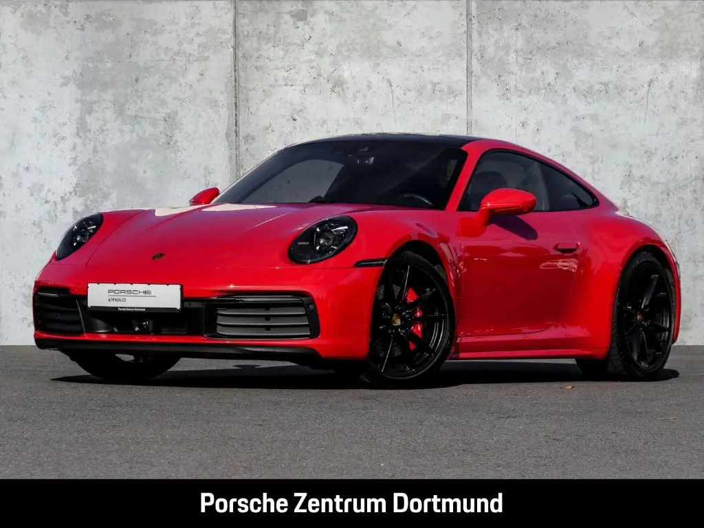 Photo 1 : Porsche 992 2024 Essence