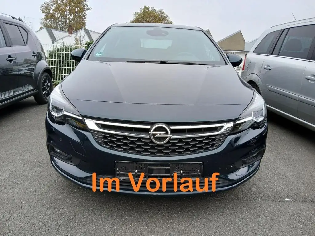 Photo 1 : Opel Astra 2016 Petrol