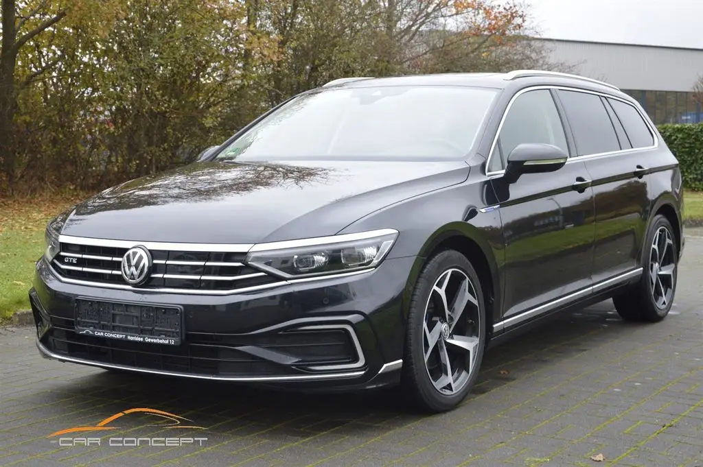 Photo 1 : Volkswagen Passat 2020 Hybrid