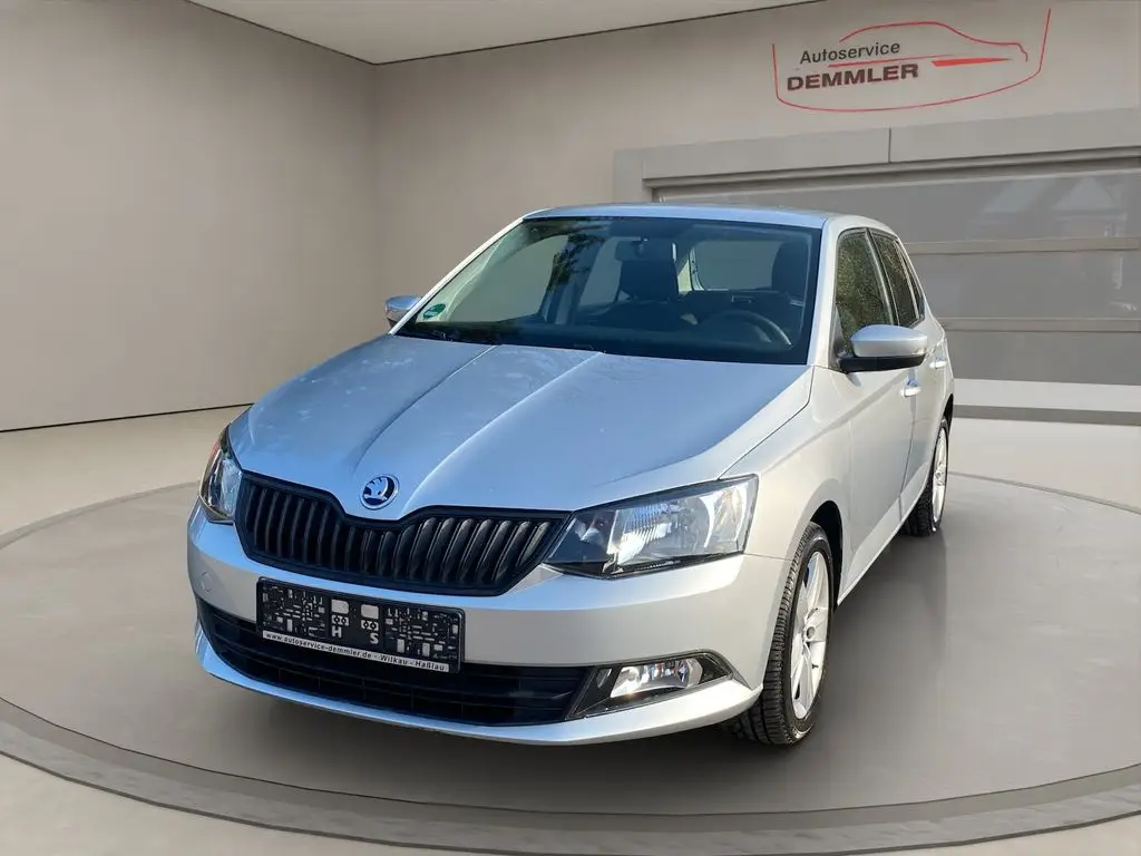 Photo 1 : Skoda Fabia 2018 Petrol