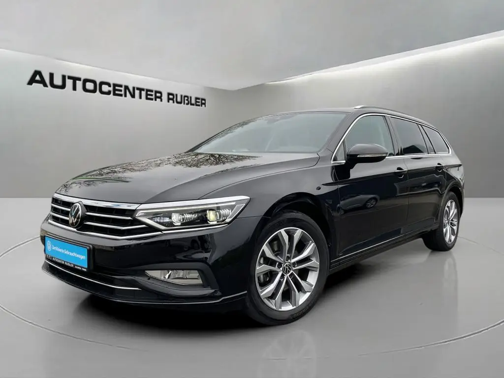 Photo 1 : Volkswagen Passat 2020 Petrol