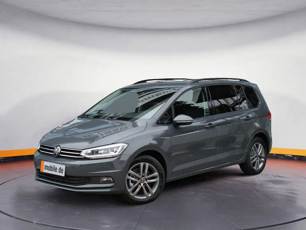 Photo 1 : Volkswagen Touran 2024 Petrol