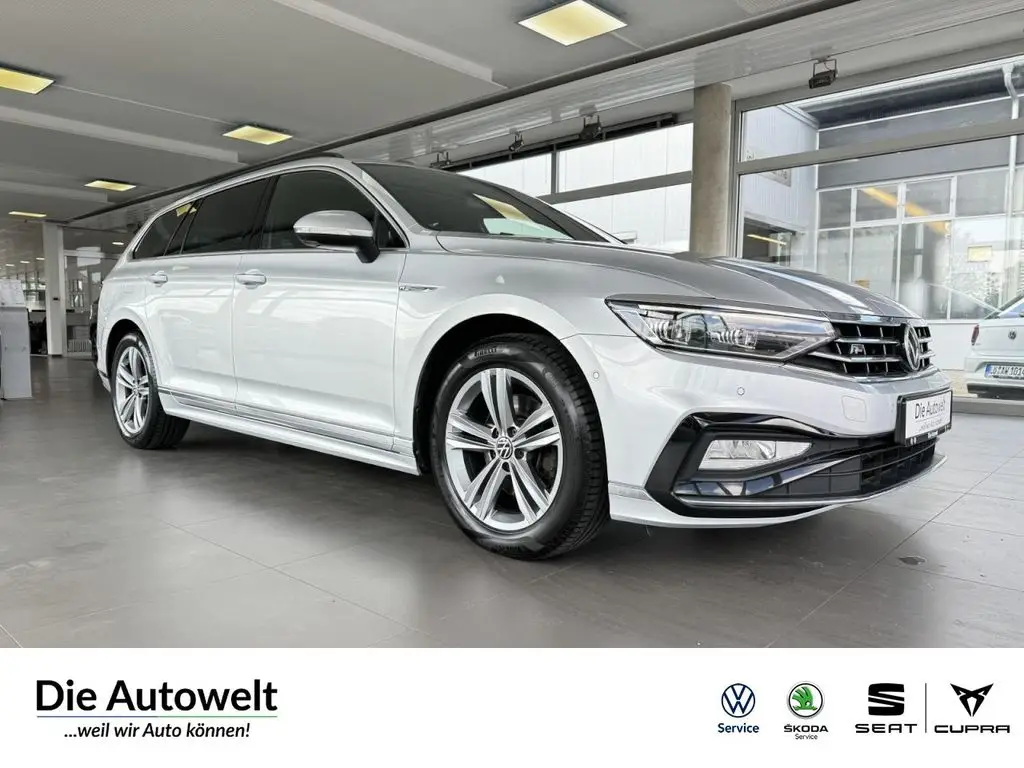 Photo 1 : Volkswagen Passat 2020 Diesel