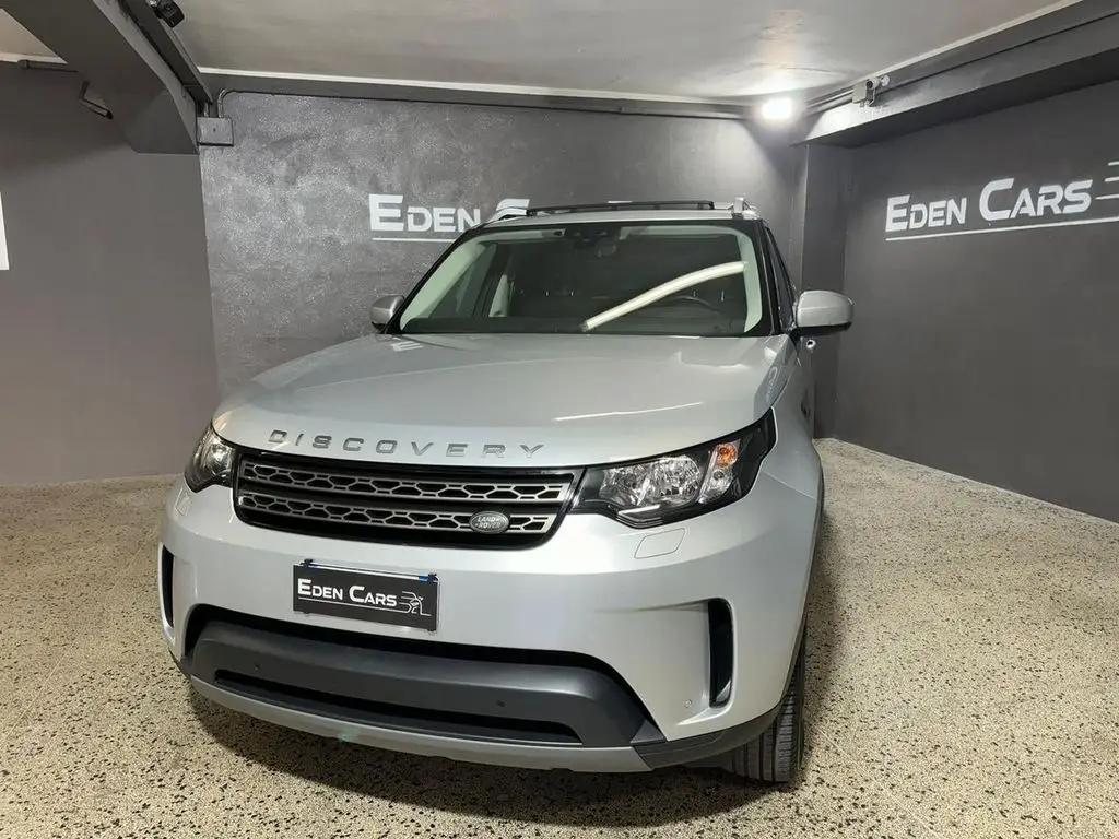 Photo 1 : Land Rover Discovery 2018 Diesel