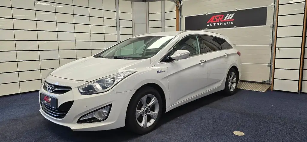 Photo 1 : Hyundai I40 2015 Petrol