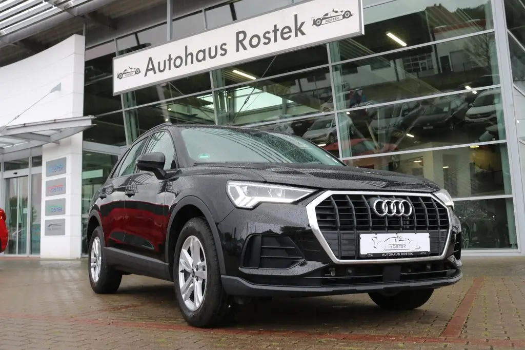 Photo 1 : Audi Q3 2022 Diesel