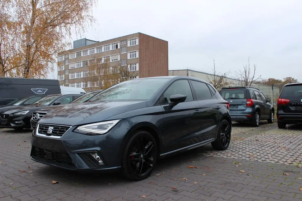 Photo 1 : Seat Ibiza 2024 Essence