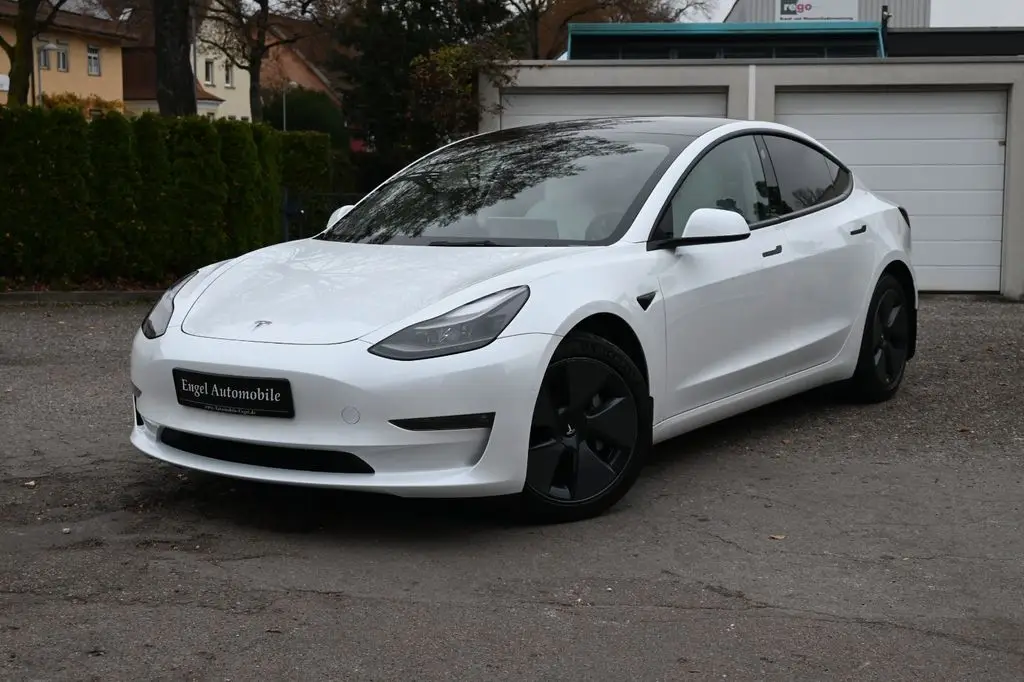 Photo 1 : Tesla Model 3 2021 Non renseigné