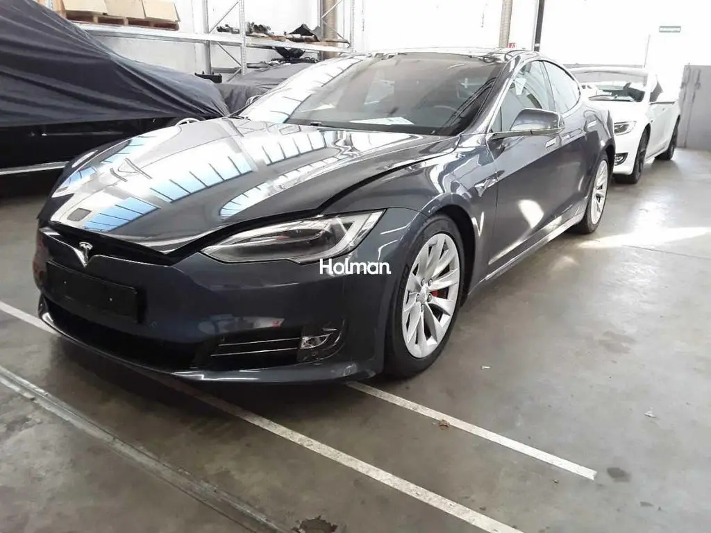 Photo 1 : Tesla Model S 2020 Non renseigné