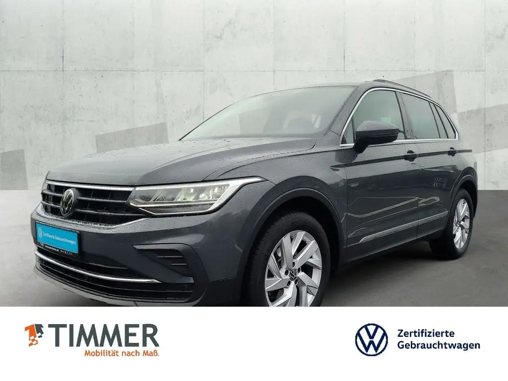 Photo 1 : Volkswagen Tiguan 2024 Essence