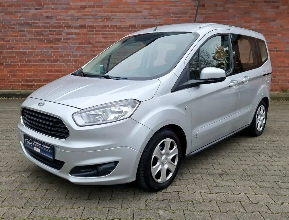 Photo 1 : Ford Tourneo 2014 Essence