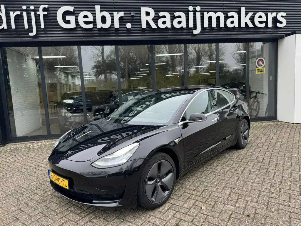 Photo 1 : Tesla Model 3 2020 Non renseigné