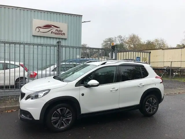 Photo 1 : Peugeot 2008 2019 Essence