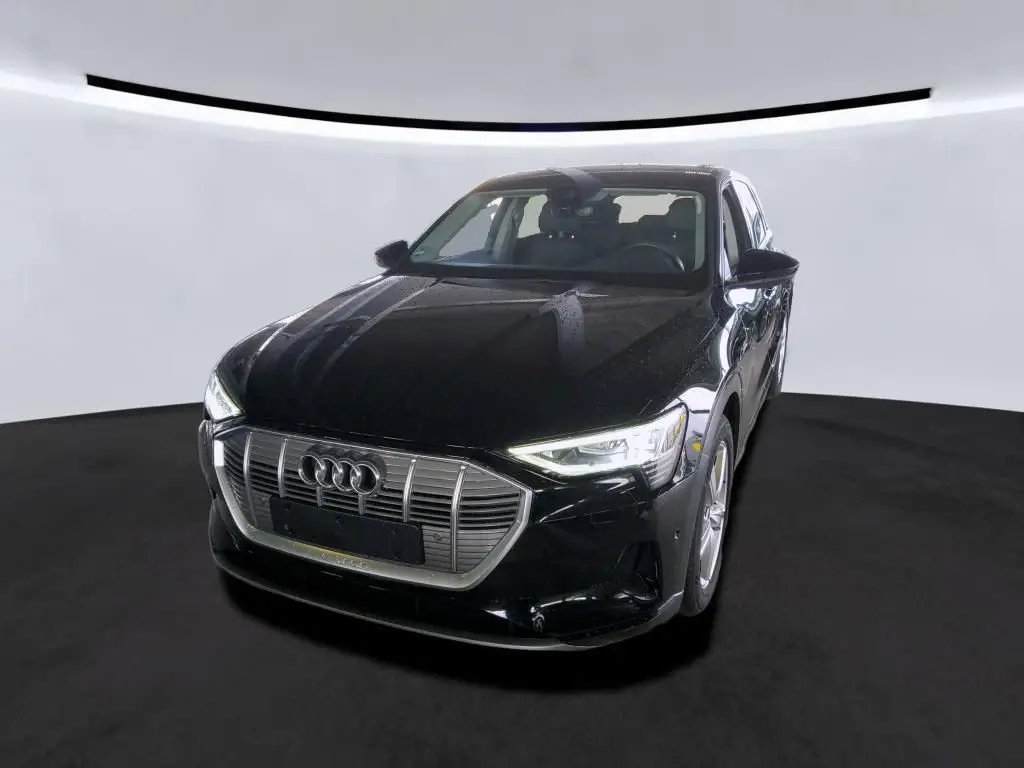 Photo 1 : Audi E-tron 2021 Non renseigné