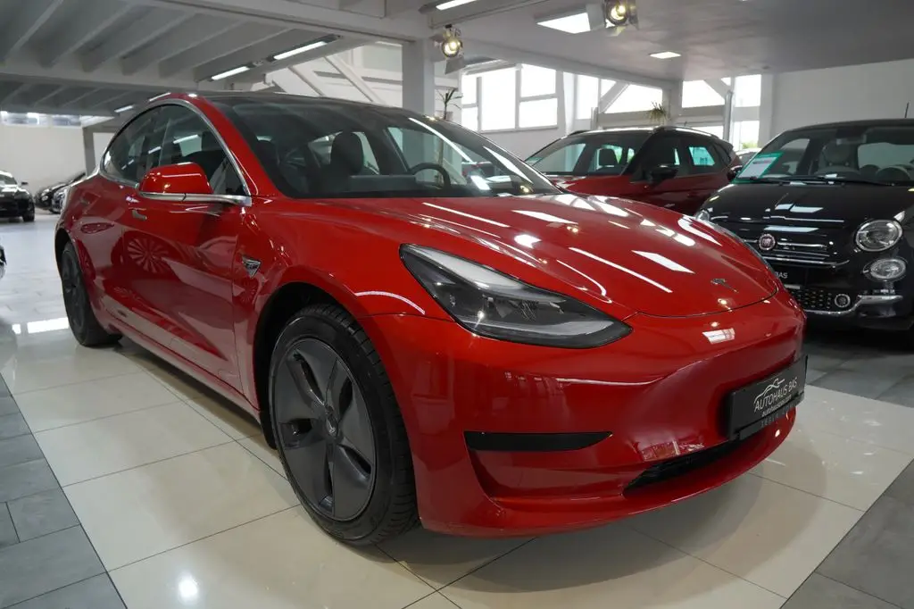 Photo 1 : Tesla Model 3 2020 Non renseigné