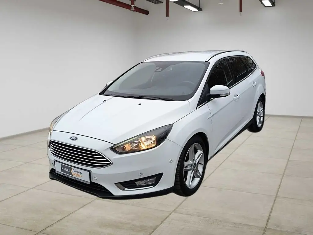 Photo 1 : Ford Focus 2015 Essence