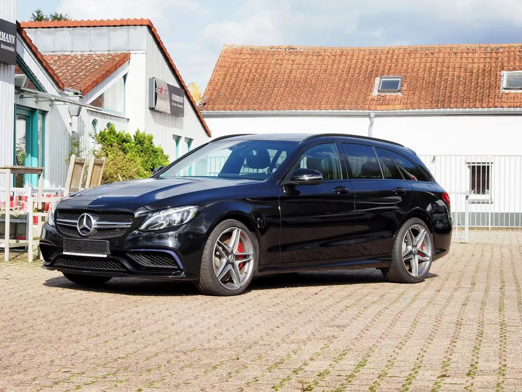 Photo 1 : Mercedes-benz Classe C 2015 Essence