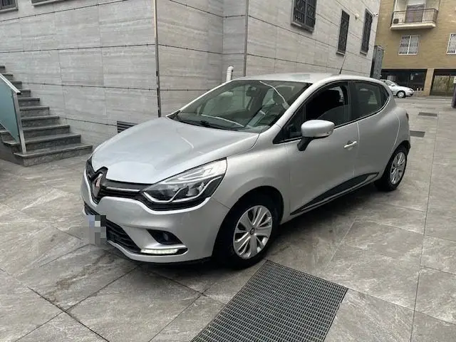 Photo 1 : Renault Clio 2019 Essence