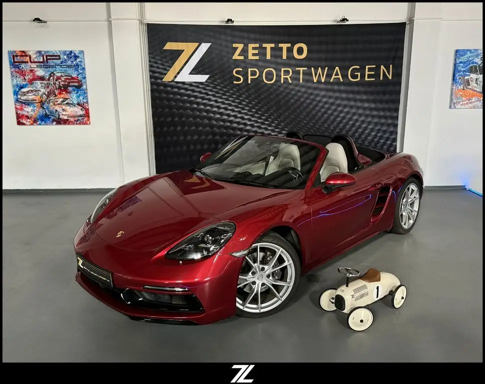 Photo 1 : Porsche Boxster 2017 Essence