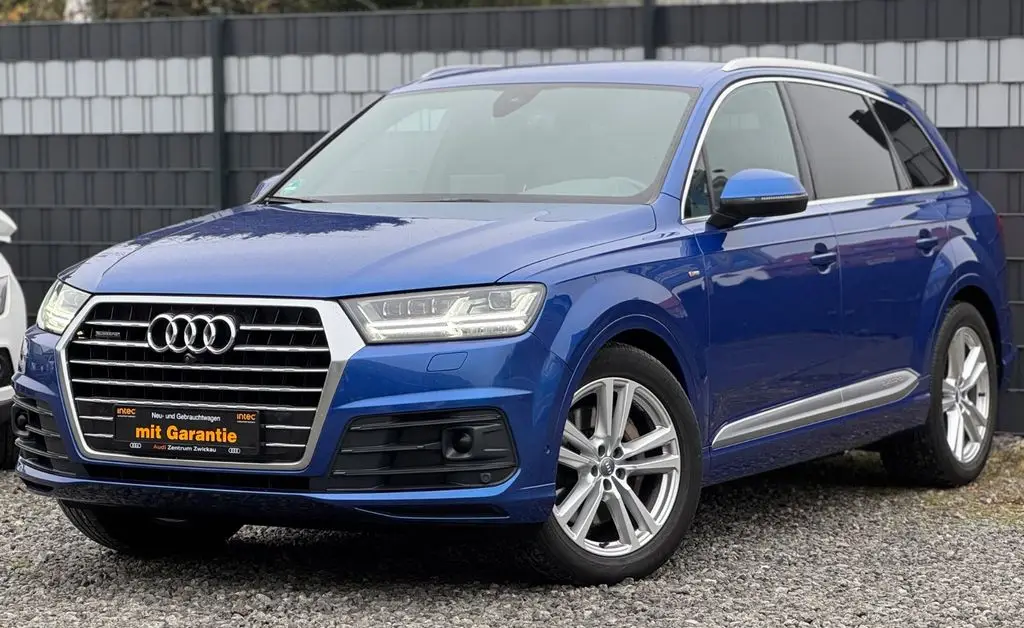 Photo 1 : Audi Q7 2015 Essence