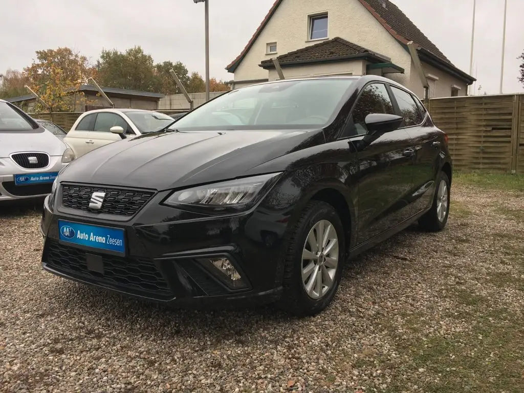 Photo 1 : Seat Ibiza 2022 Petrol