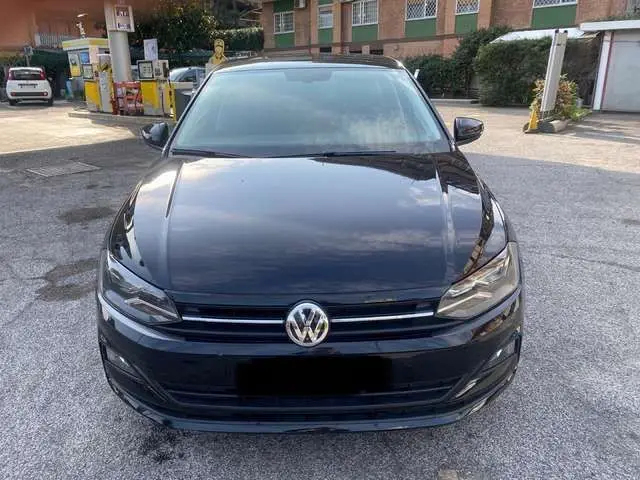 Photo 1 : Volkswagen Polo 2018 Petrol