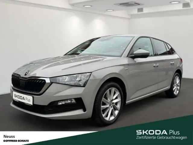 Photo 1 : Skoda Scala 2021 Essence