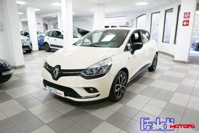 Photo 1 : Renault Clio 2018 Essence