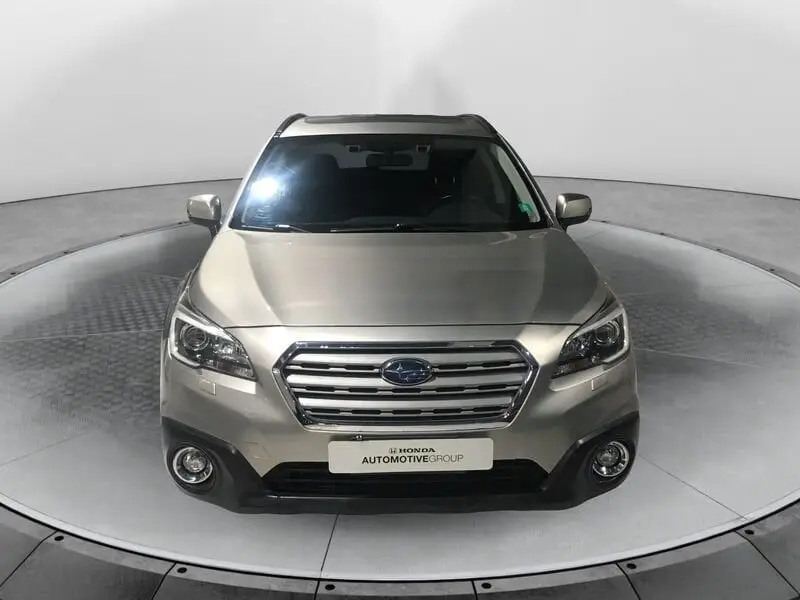 Photo 1 : Subaru Outback 2015 Petrol