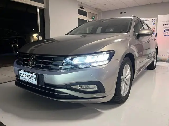 Photo 1 : Volkswagen Passat 2019 Diesel