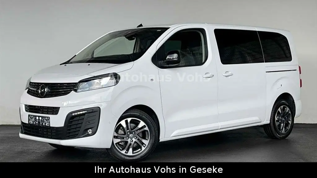 Photo 1 : Opel Zafira 2024 Diesel