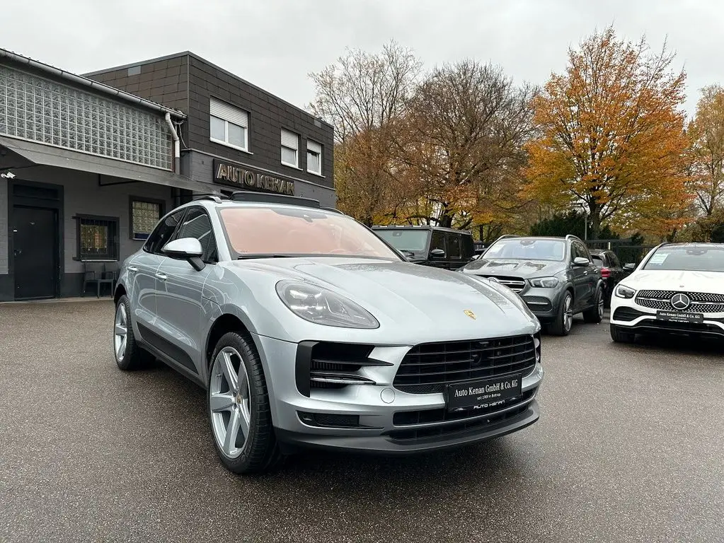 Photo 1 : Porsche Macan 2019 Petrol