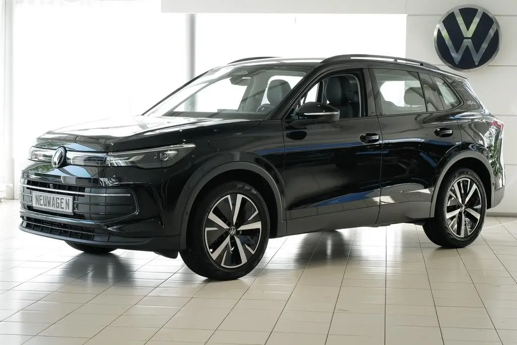 Photo 1 : Volkswagen Tiguan 2024 Essence